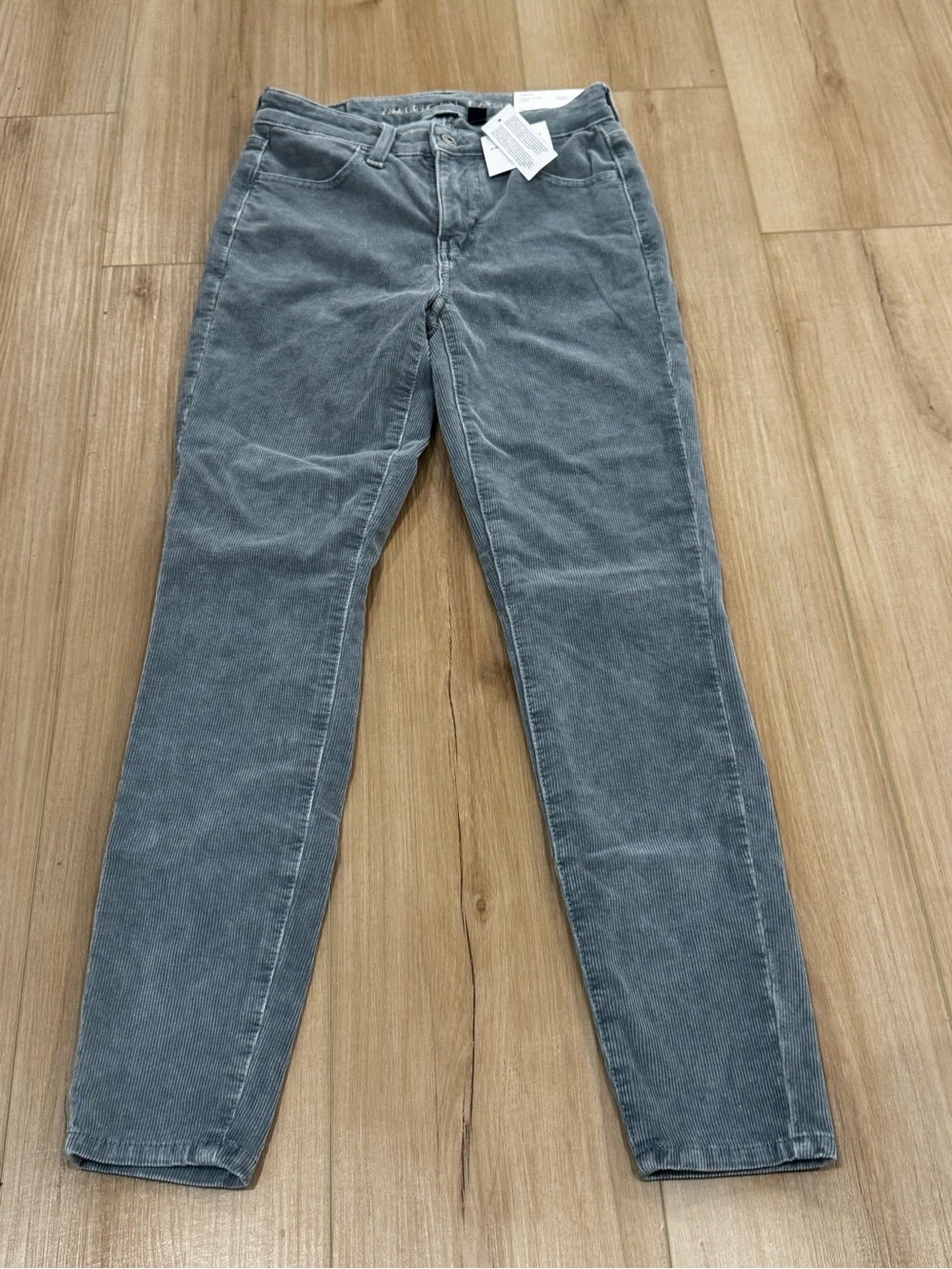NWT American Eagle Hi-Rise Corduroy Jegging Gray Green 000 Short Stretch